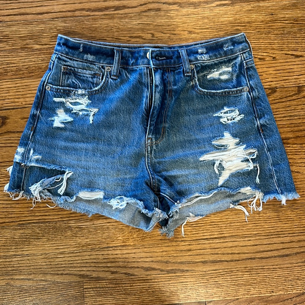 AMERICAN EAGLE Distressed High Waist Short 🩵 💙